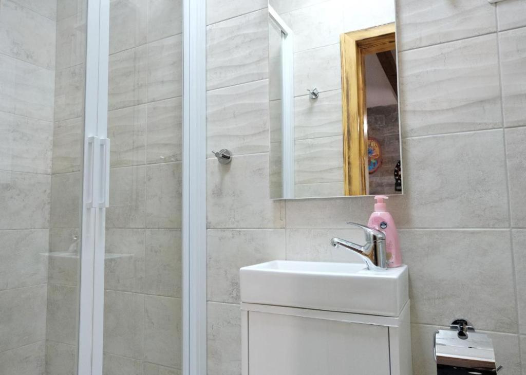 Pobegi Apartma Nika מראה חיצוני תמונה